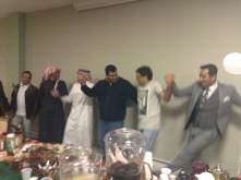 What’s a wedding without dancing? Following the wedding, Saudi students and guests joined in the celebration as they danced shoulder to shoulder in unity. The contagious energy put a smile on everyone’s faces, with the event successfully bringing cultures together in a melting pot of delight.